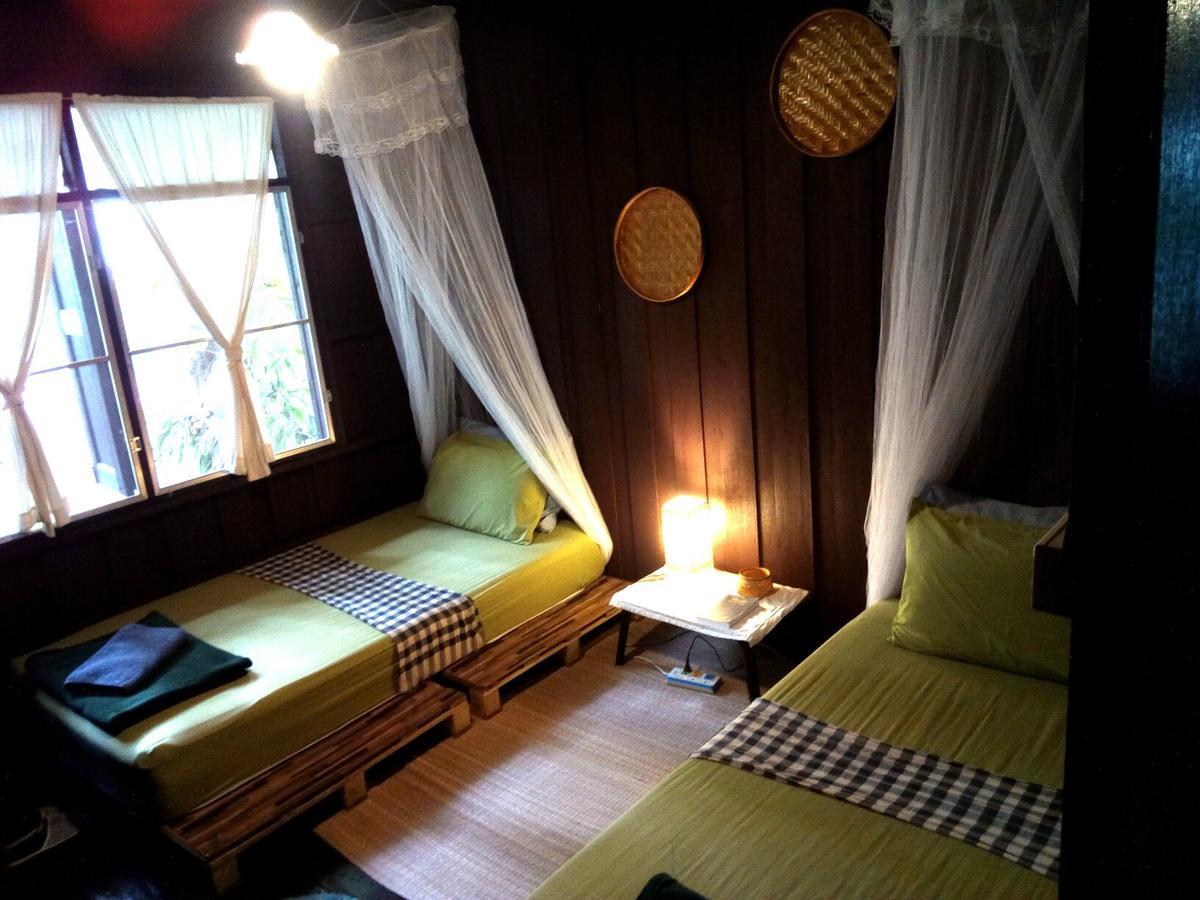 Twin House @ Tapae Vandrehjem Chiang Mai Eksteriør billede