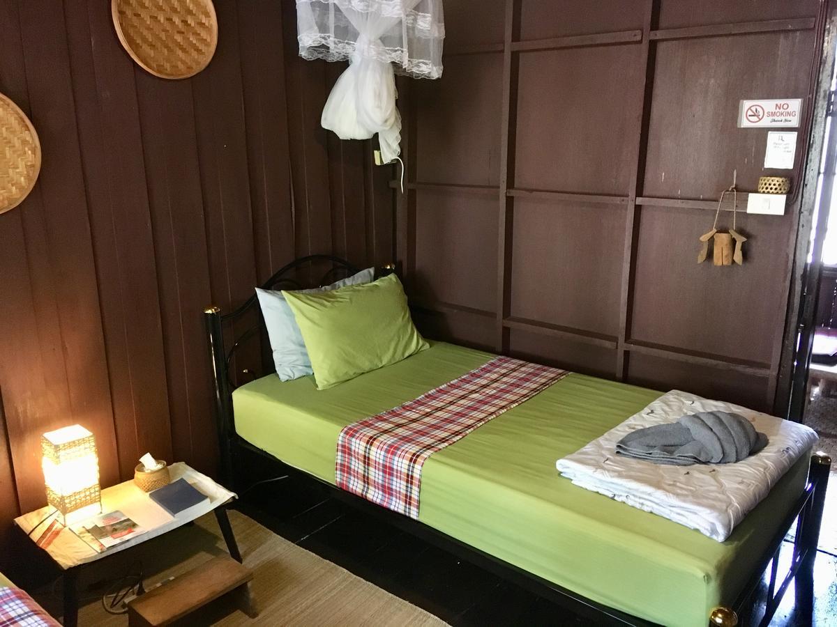 Twin House @ Tapae Vandrehjem Chiang Mai Eksteriør billede
