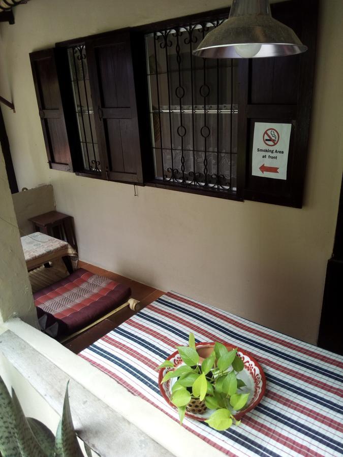 Twin House @ Tapae Vandrehjem Chiang Mai Eksteriør billede